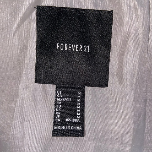 Women’s Grey short puffer coat size M (crop top) - Picture 6 of 6